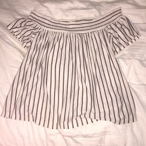 heather gray and white top.